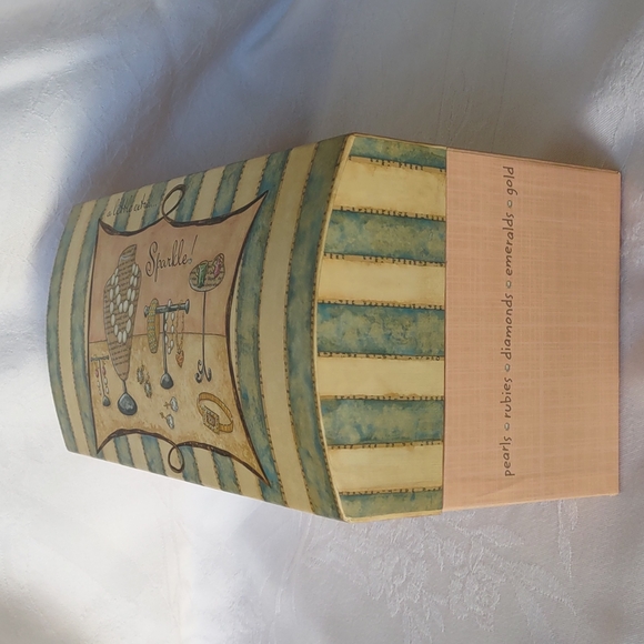 Bob's Boxes Jewelry Box, Artwork by Paula Joerling - Picture 5 of 9